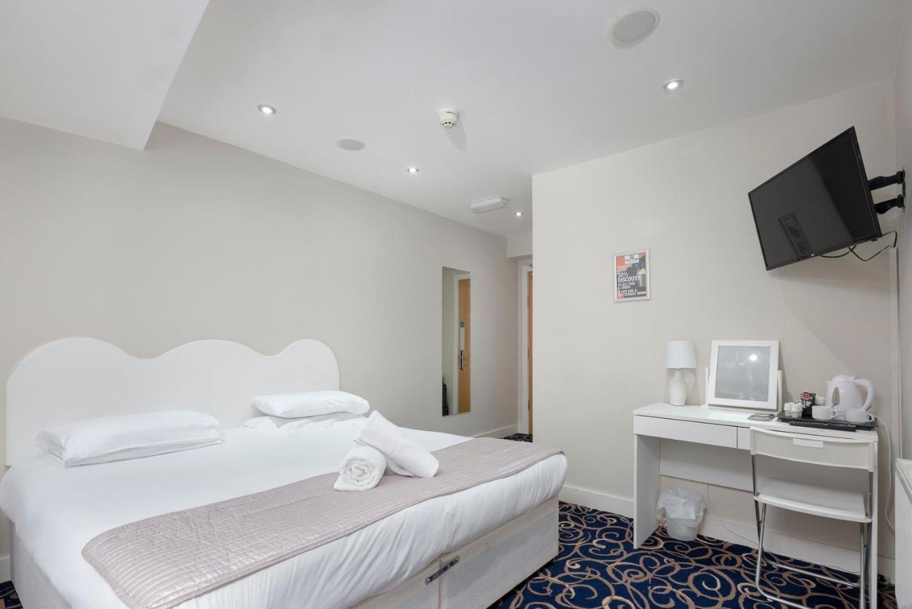 The R Inn Hotel Desborough Экстерьер фото